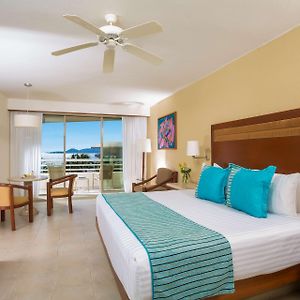 Superior Beach Front